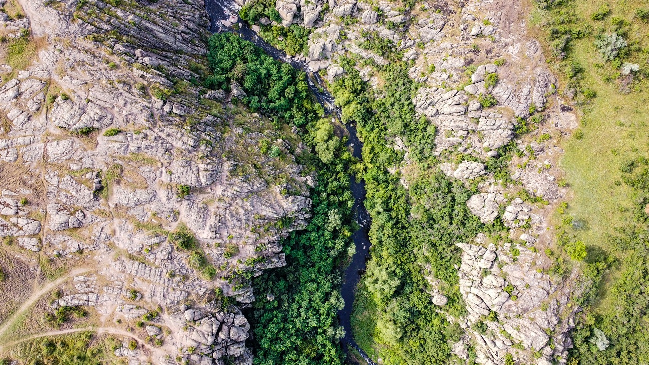 Мальовничі степи, скелі та каньйони: найкращі локації півдня України для теплої осінньої мандрівки